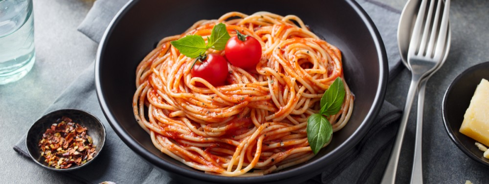 Sapevate, dunque, che l’idea che mangiare la pasta a cena facesse male è un falso mito?